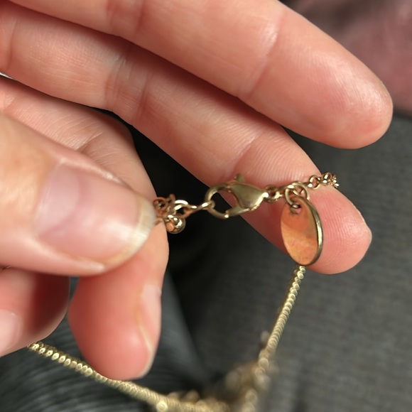 Beautiful neckles - Picture 4 of 5